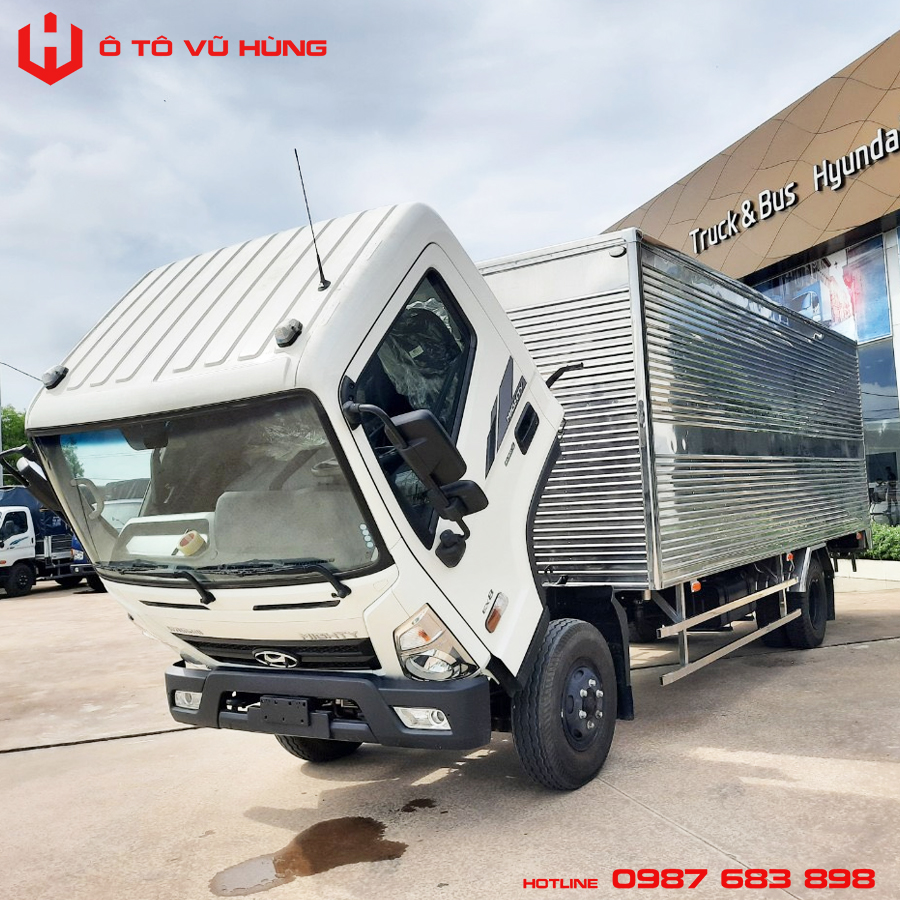 Xe Tải Hyundai Mighty EX8L 7 Tấn Thùng Kín